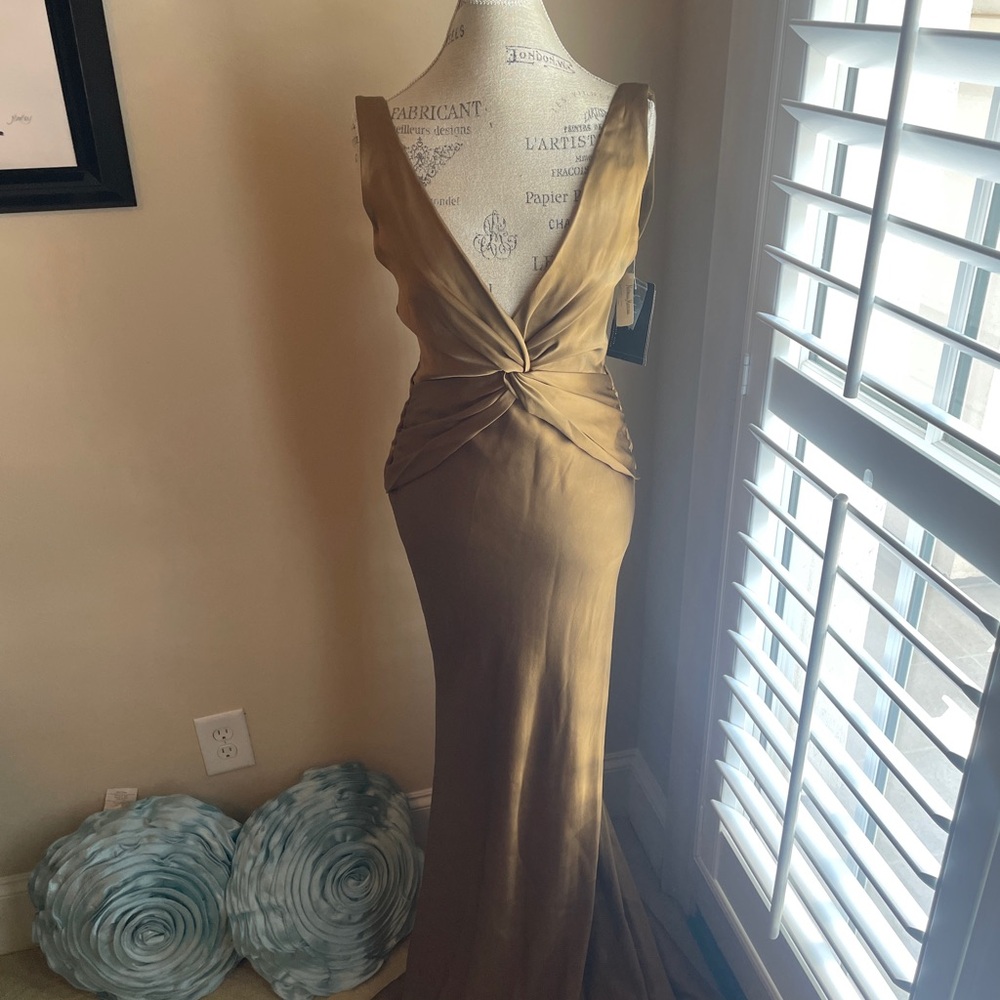 Elegant Gold Evening Gown